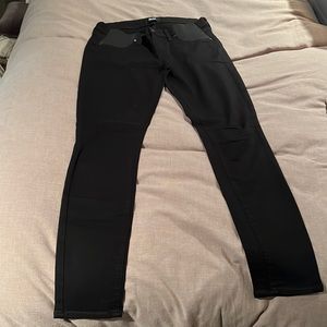 Black Paige maternity jeans - under bellly